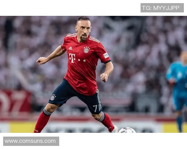 足球八大球星经典瞬间集锦 回顾足坛传奇时刻与辉煌表现